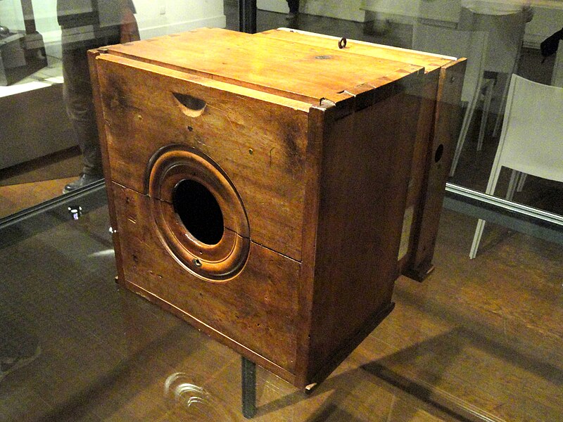 Nicéphore Niépce camera